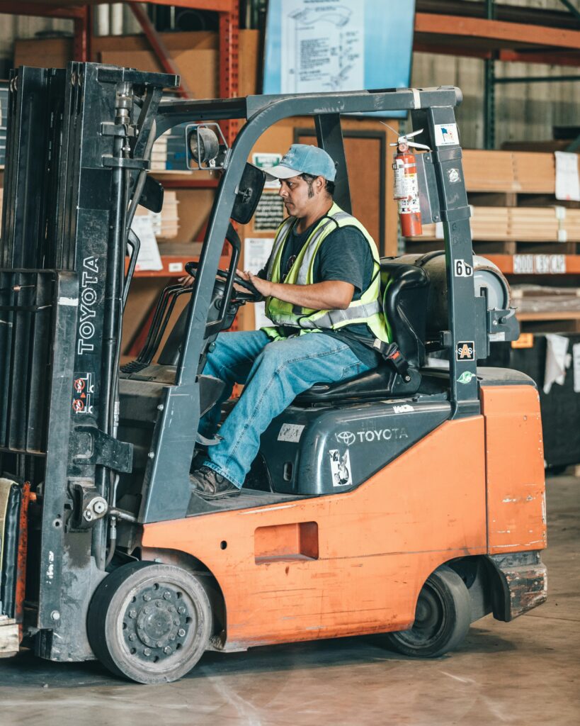 What Should Forklift Certification Training Include?